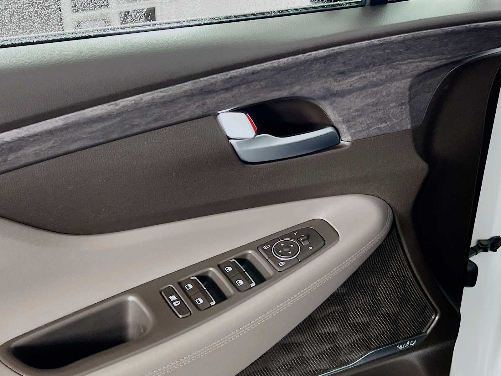 2020 Hyundai Santa Fe SEL - Photo 17