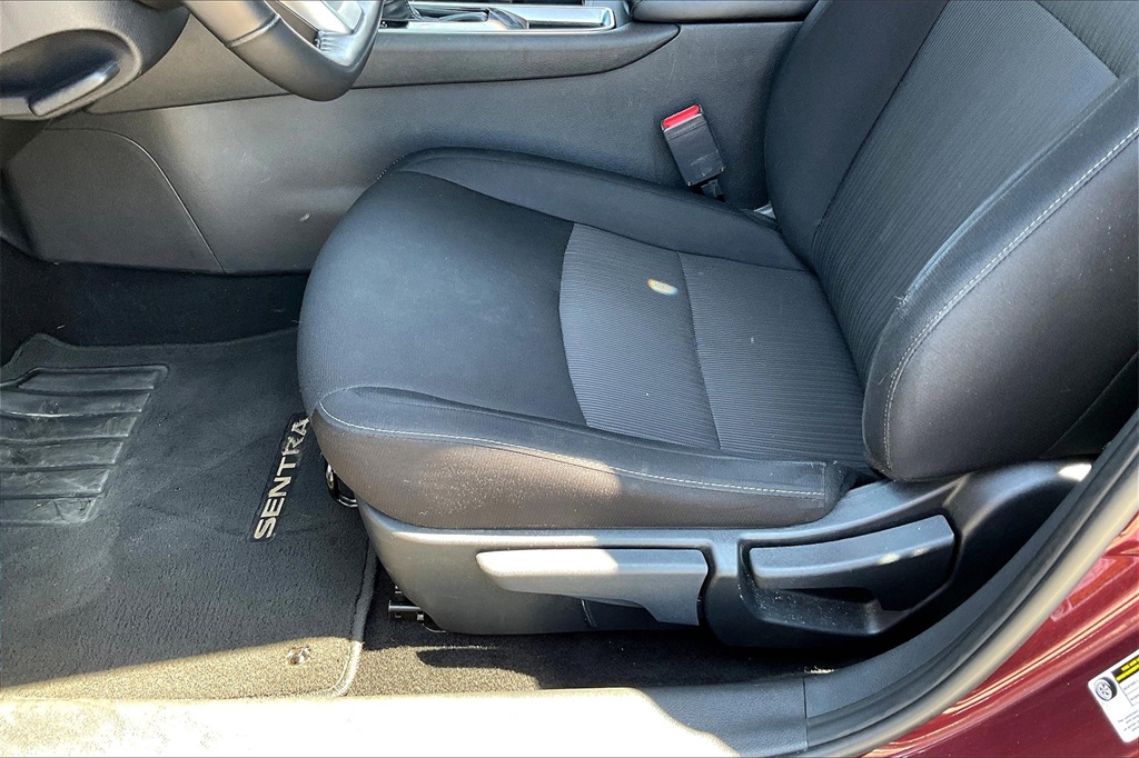 2022 Nissan Sentra SV - Photo 32