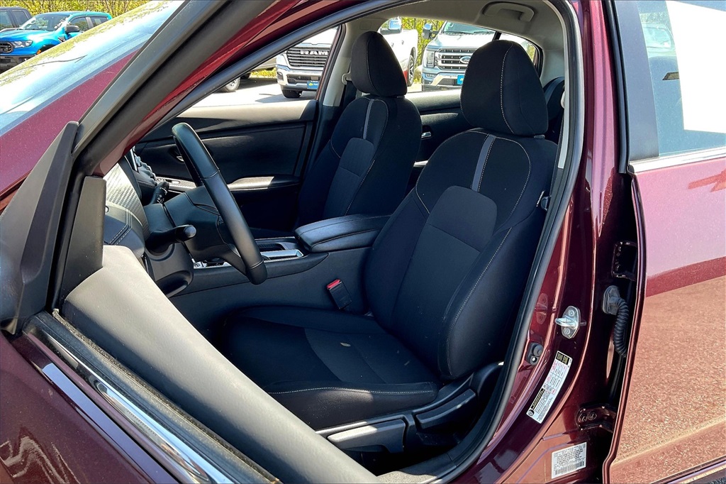 2022 Nissan Sentra SV - Photo 9