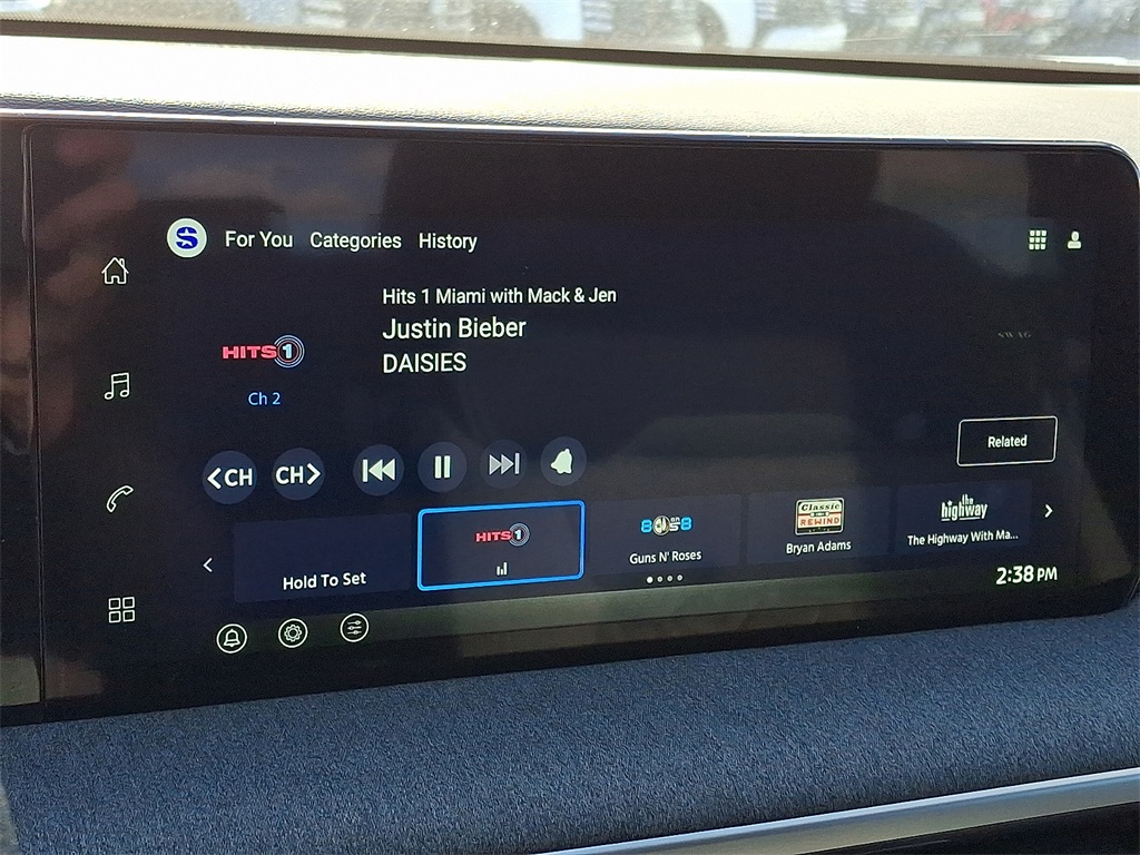 2026 Nissan Kicks SV - Photo 12