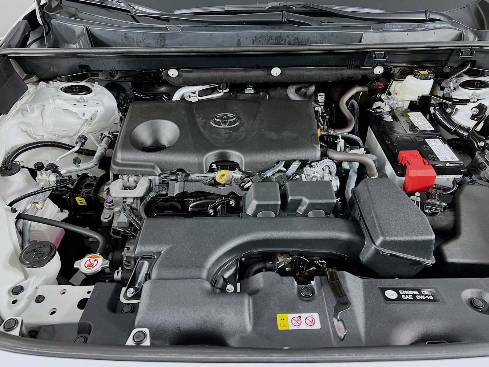 2023 Toyota RAV4 LE - Photo 29
