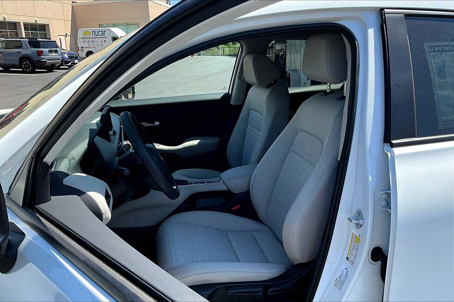2026 Honda HR-V LX - Photo 11