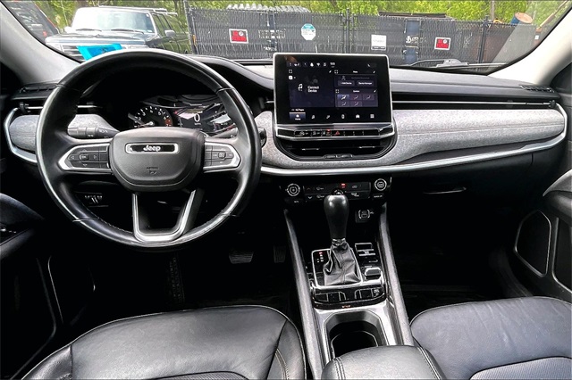2022 Jeep Compass Latitude Lux - Photo 16