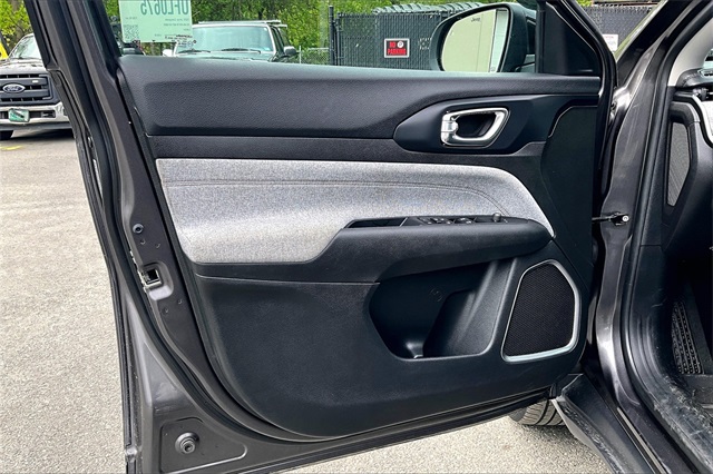 2022 Jeep Compass Latitude Lux - Photo 18