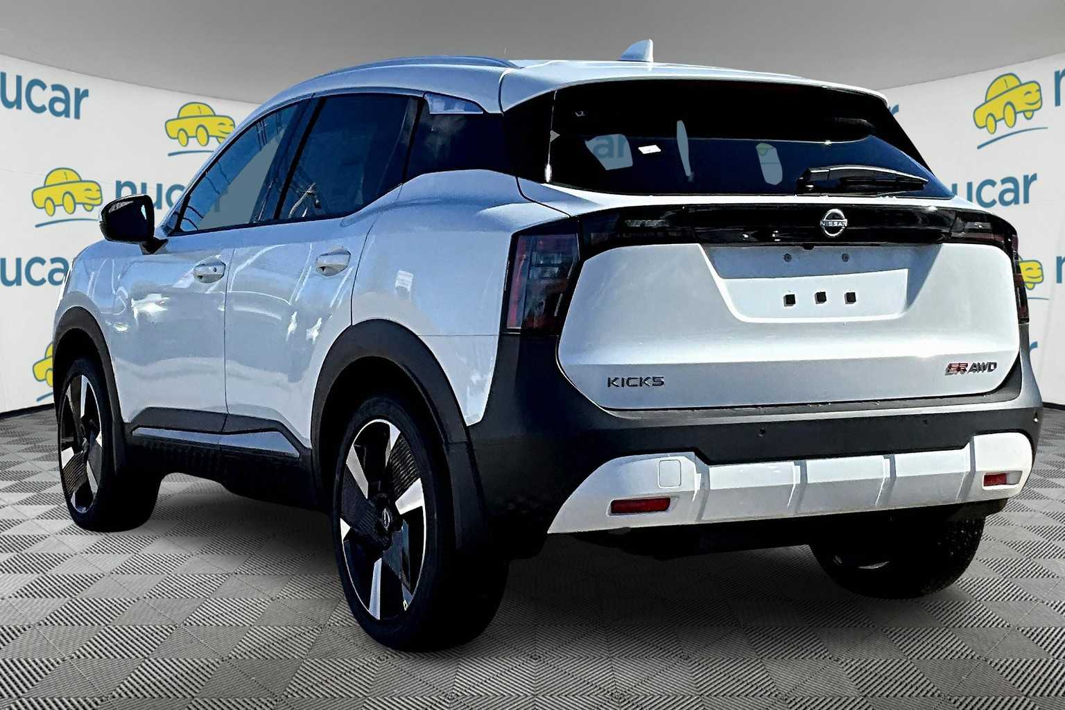 2025 Nissan Kicks SR - Photo 5