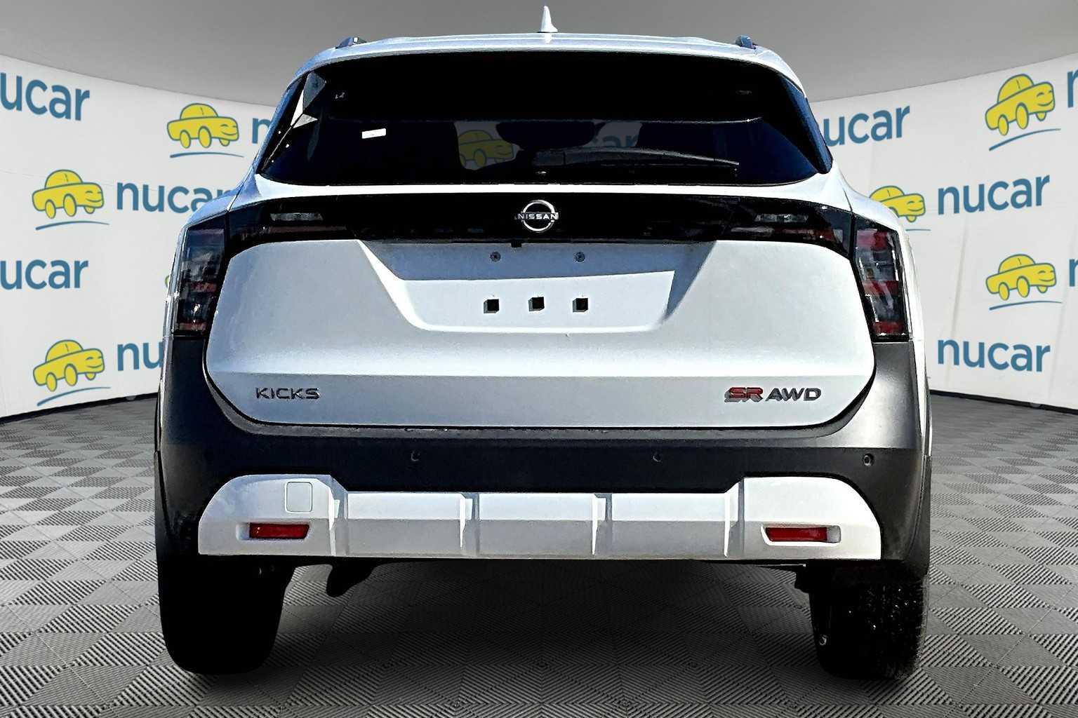 2025 Nissan Kicks SR - Photo 6