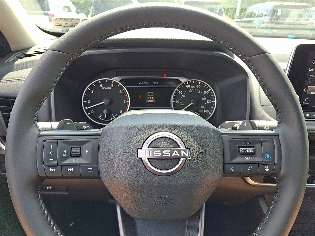 2025 Nissan Rogue SV - Photo 14