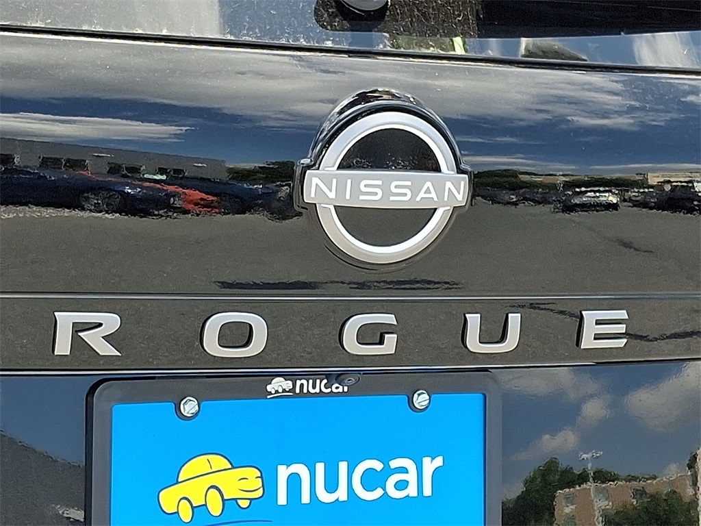 2025 Nissan Rogue SV - Photo 20
