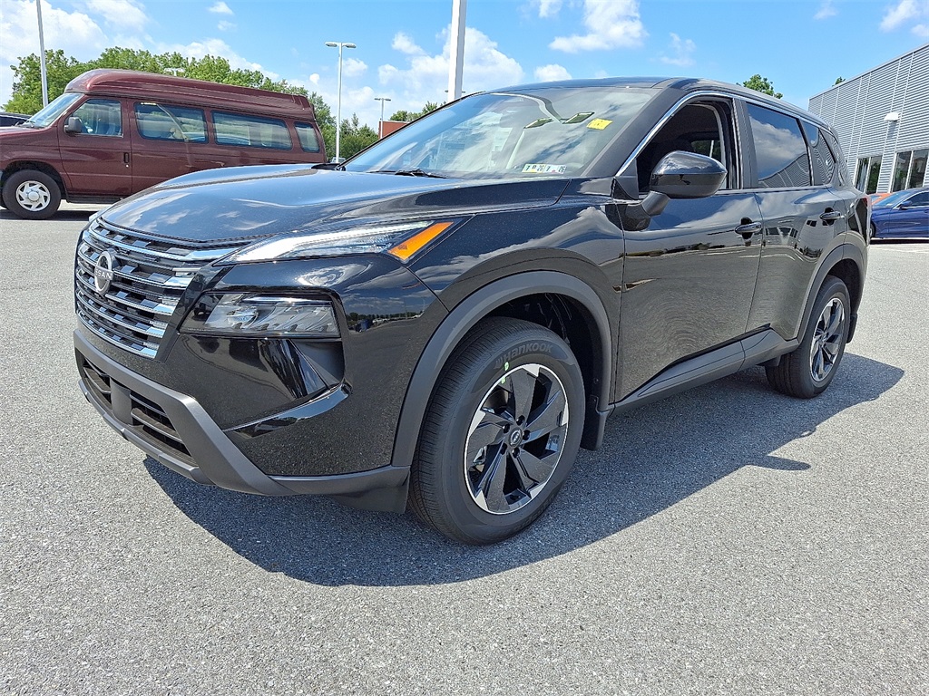 2025 Nissan Rogue SV - Photo 2