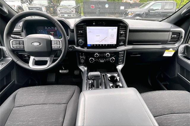 2025 Ford F-150 XLT - Photo 6