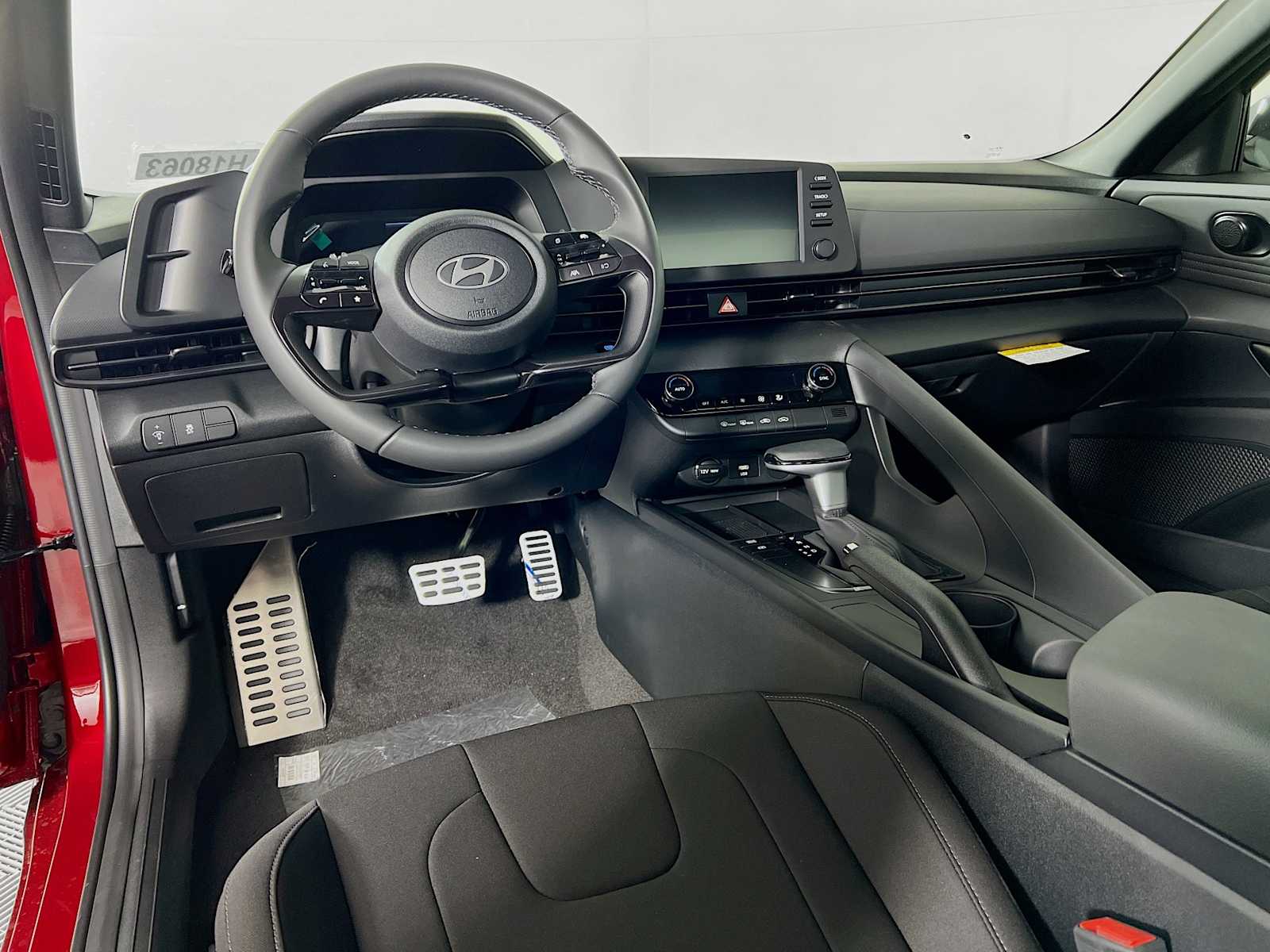 2025 Hyundai Elantra SEL Sport - Photo 6