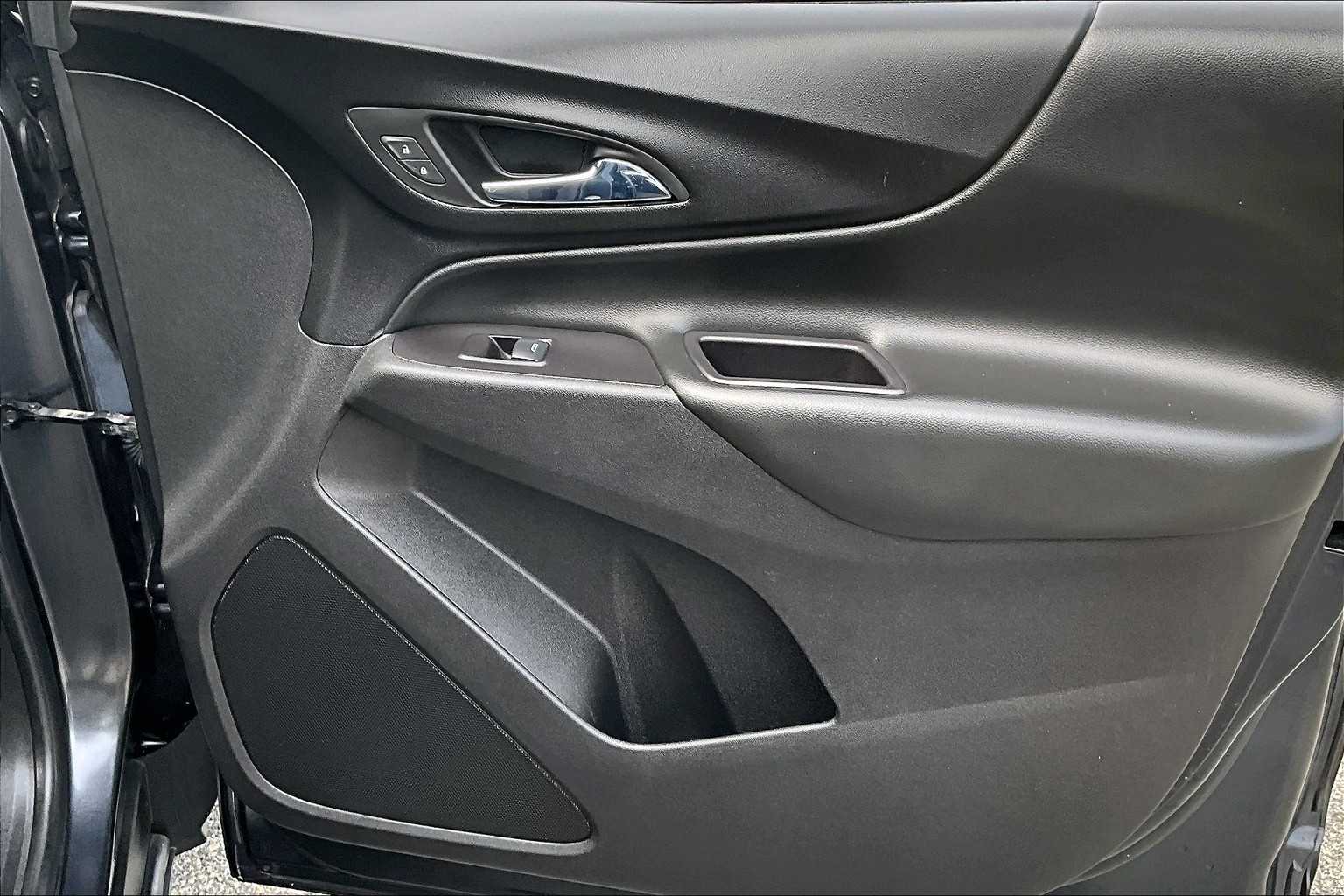 2022 Chevrolet Equinox LT - Photo 12
