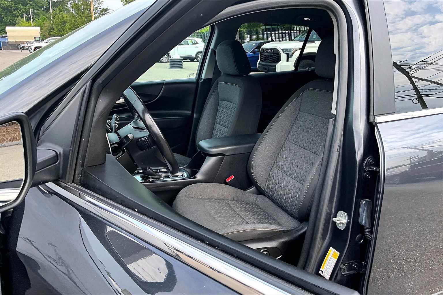 2022 Chevrolet Equinox LT - Photo 10