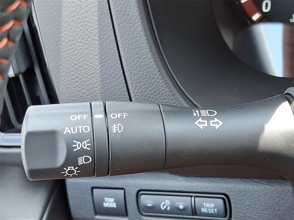 2025 Nissan Frontier PRO-4X - Photo 16