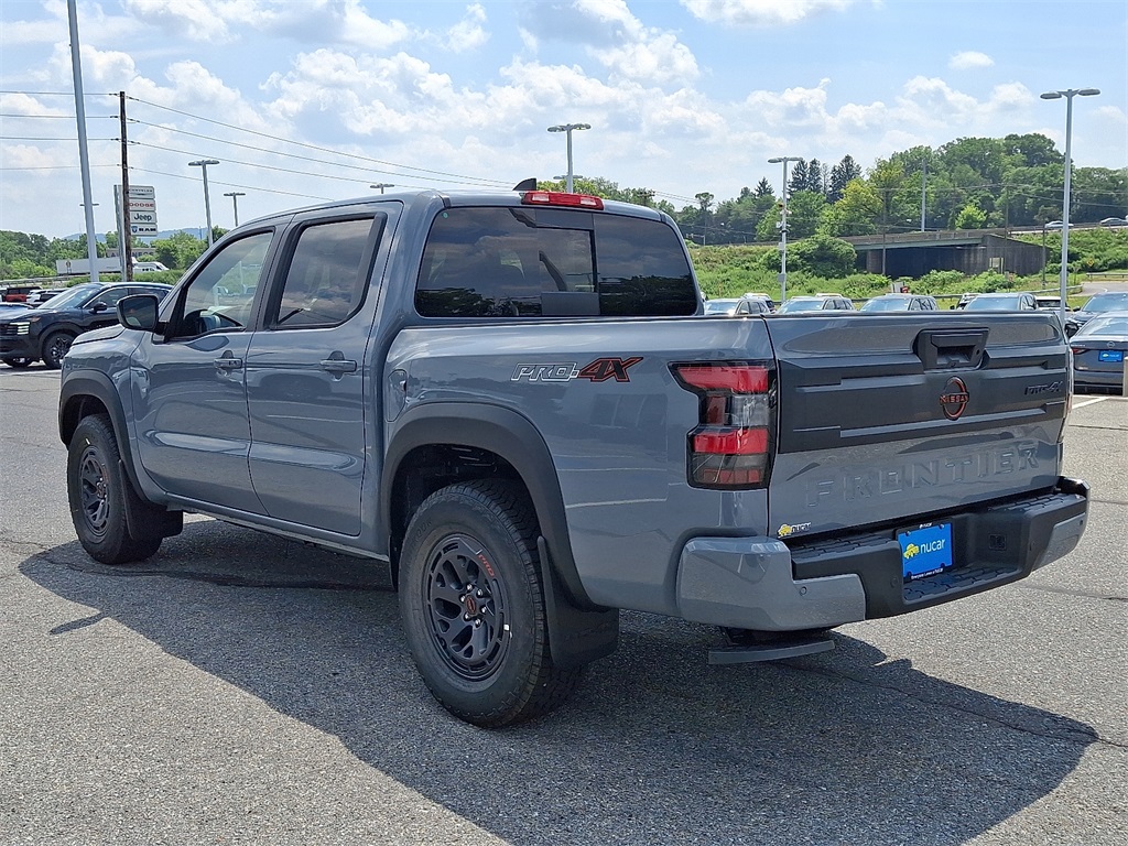 2025 Nissan Frontier PRO-4X - Photo 3