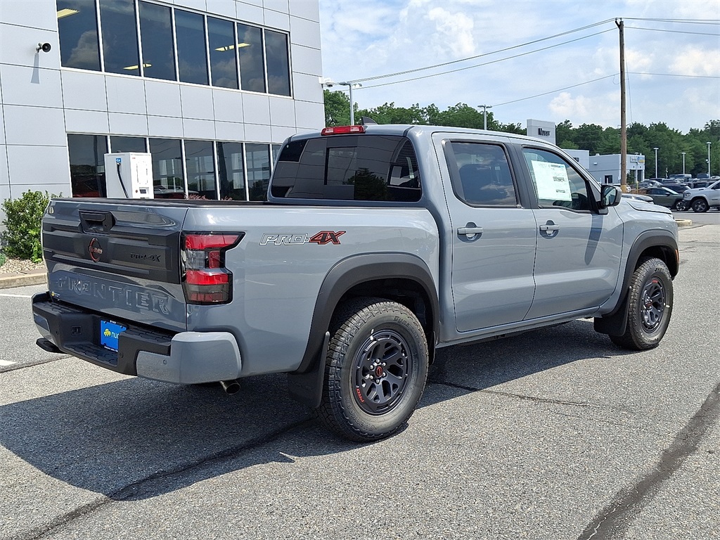 2025 Nissan Frontier PRO-4X - Photo 4