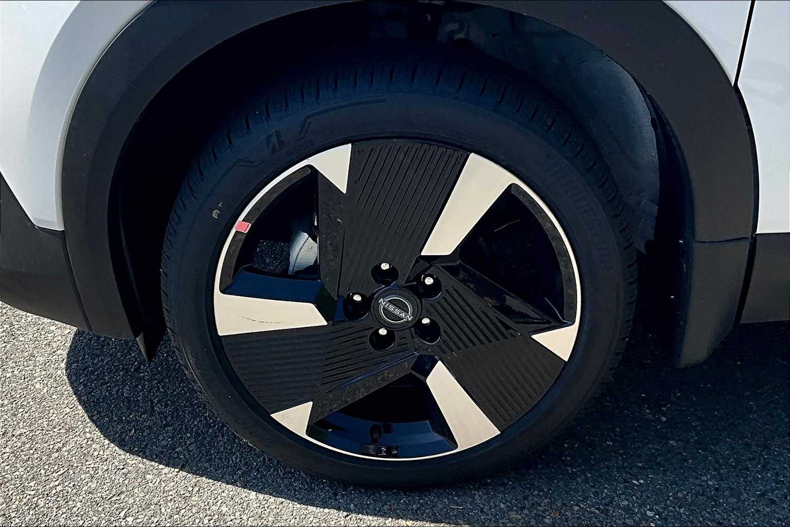 2025 Nissan Kicks SR - Photo 7
