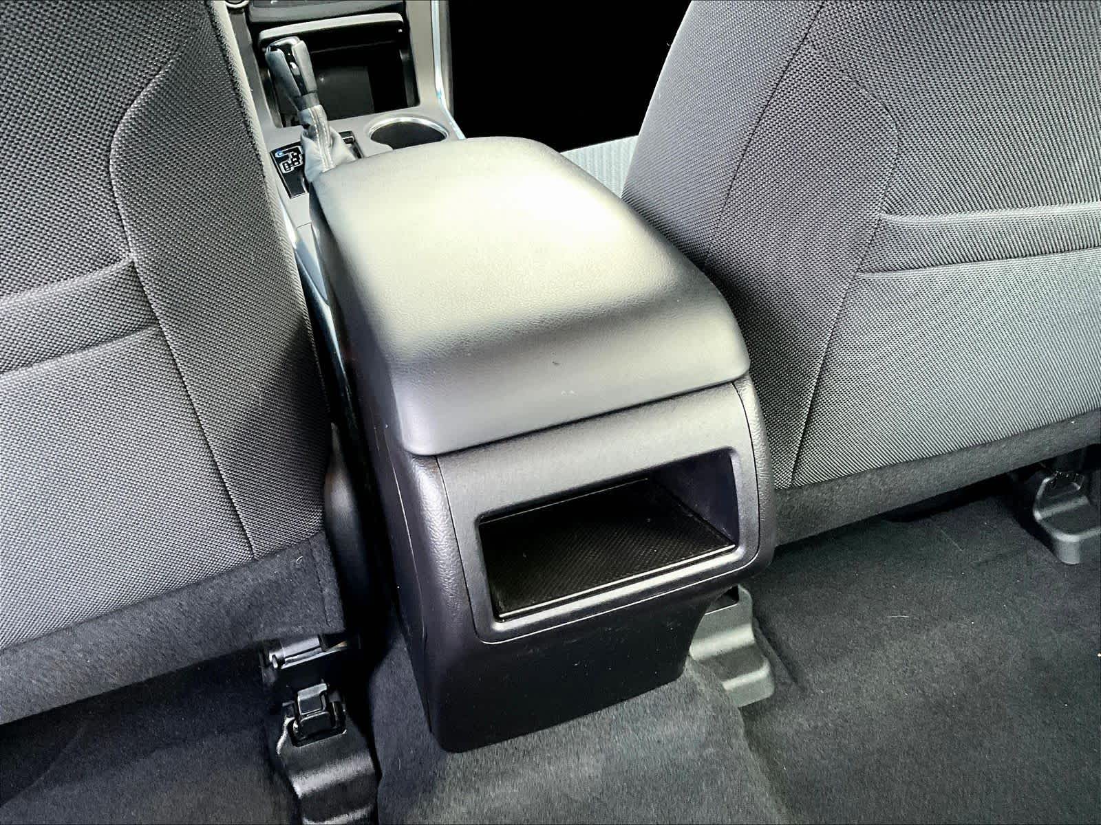 2016 Toyota Camry LE - Photo 27