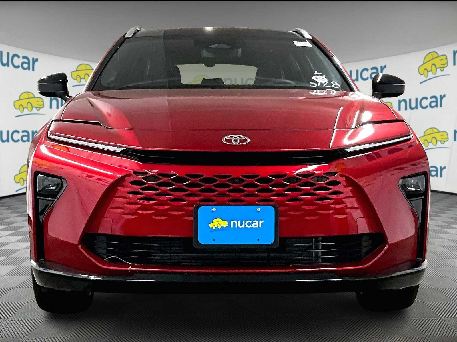 2025 Toyota Crown Signia Limited - Photo 3