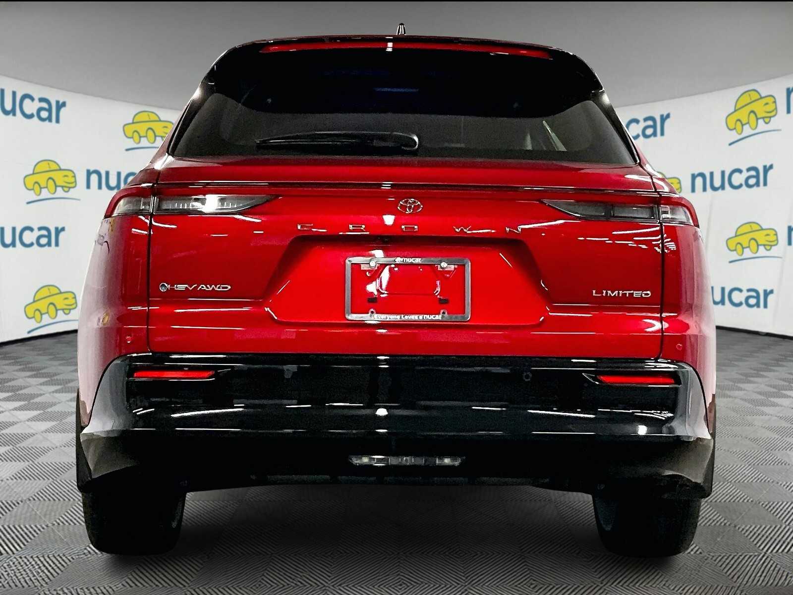 2025 Toyota Crown Signia Limited - Photo 6