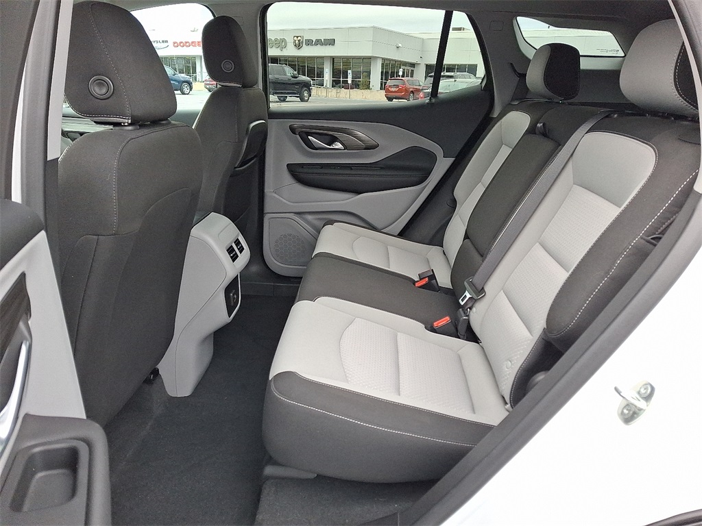 2023 GMC Terrain SLE - Photo 11
