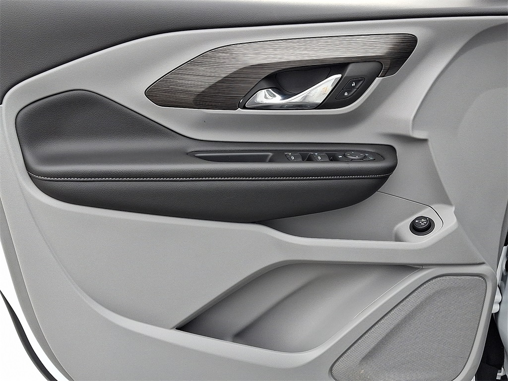 2023 GMC Terrain SLE - Photo 13