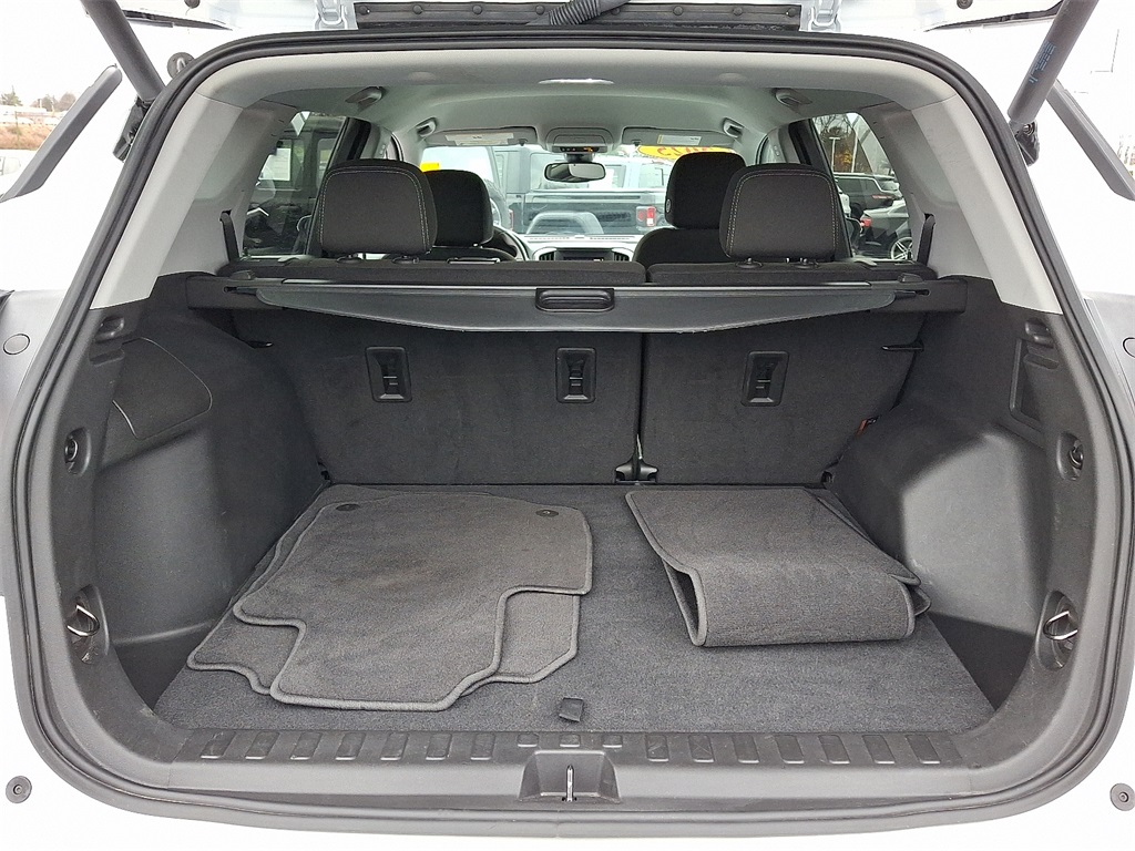 2023 GMC Terrain SLE - Photo 28