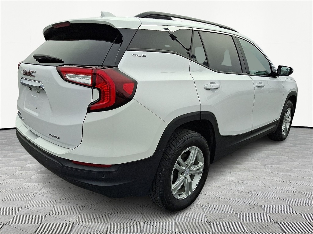 2023 GMC Terrain SLE - Photo 7