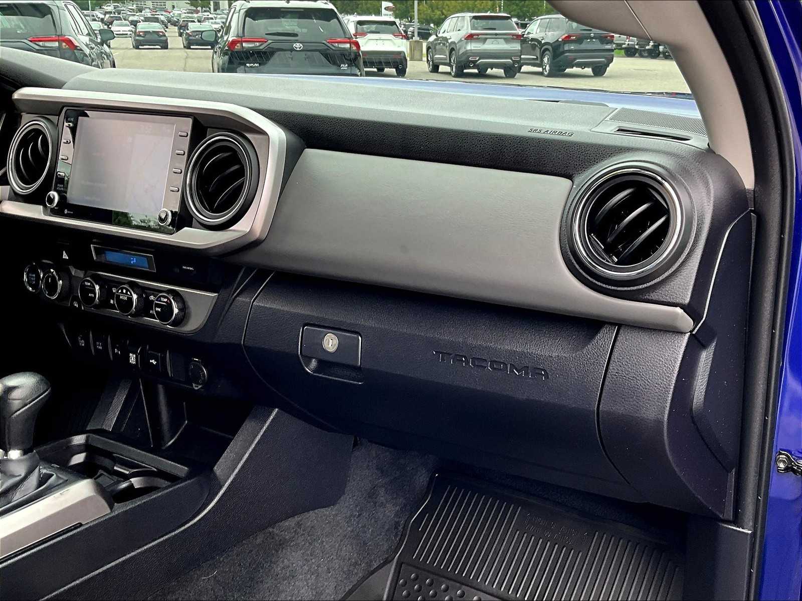 2023 Toyota Tacoma SR5 - Photo 13