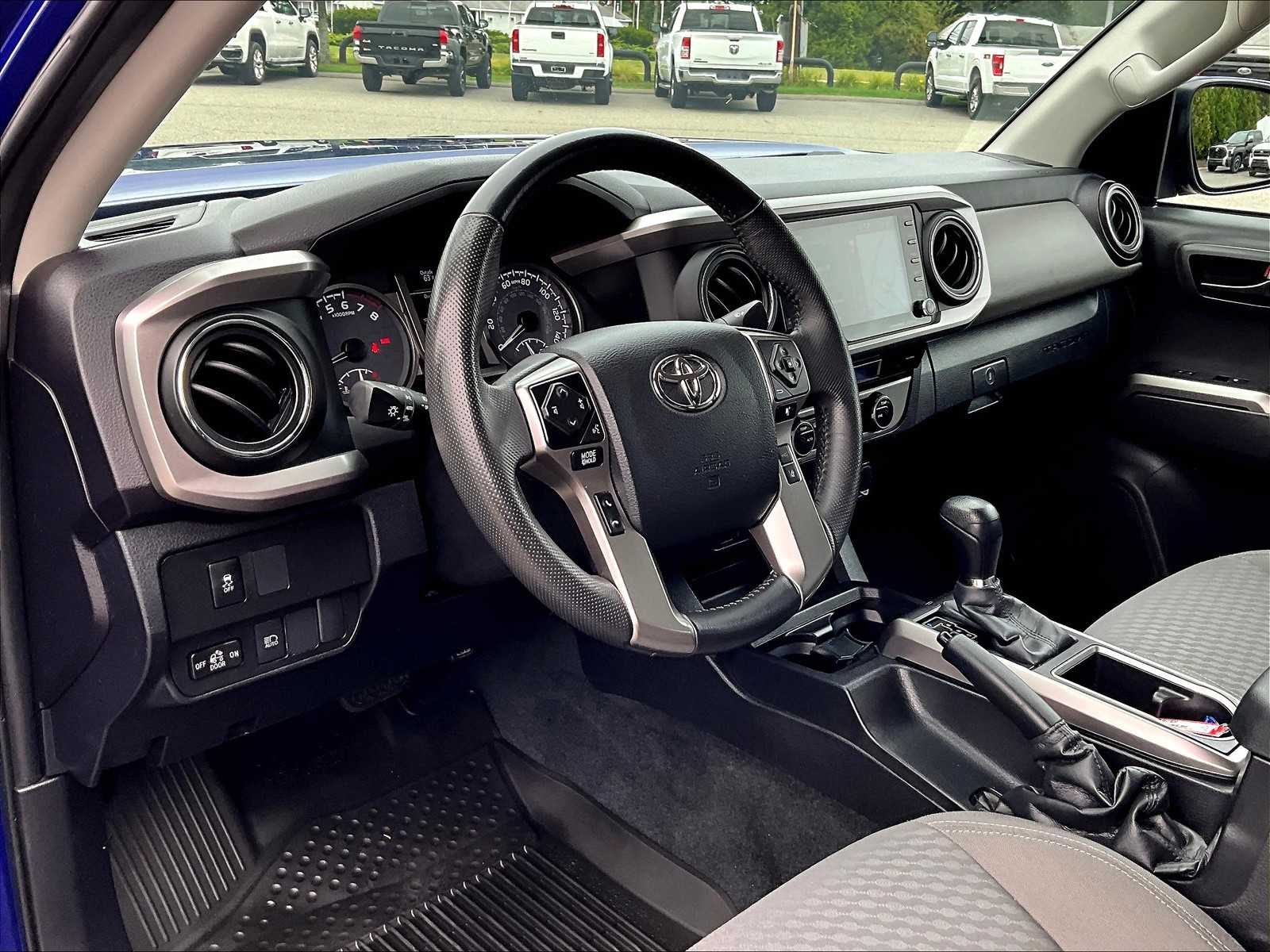 2023 Toyota Tacoma SR5 - Photo 8