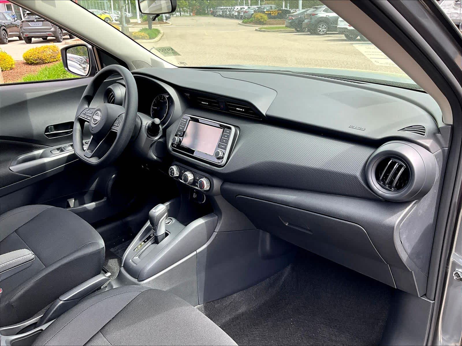 2025 Nissan Kicks Play S - Photo 10