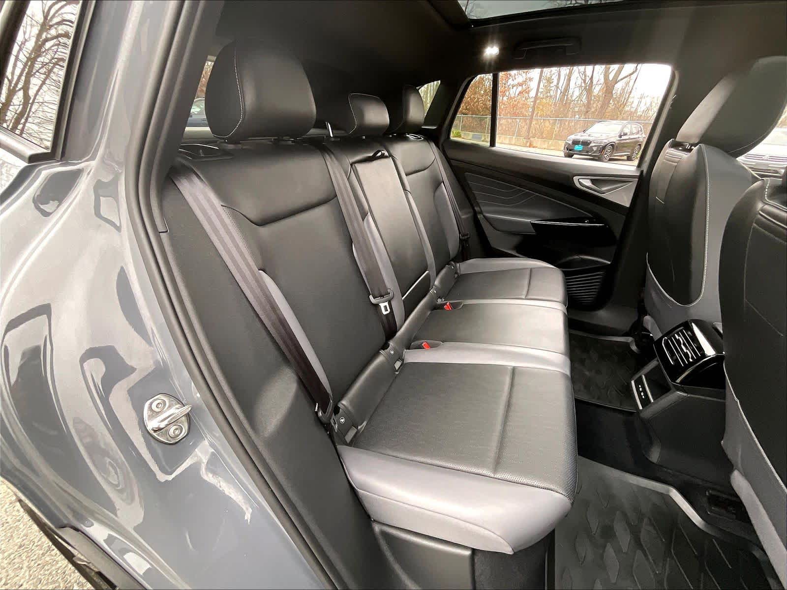 2023 Volkswagen ID.4 Pro S - Photo 16