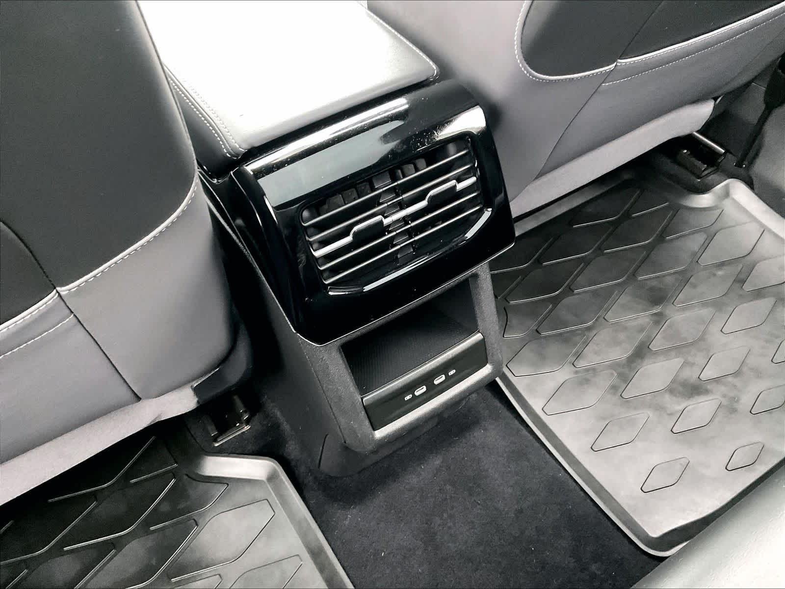 2023 Volkswagen ID.4 Pro S - Photo 27