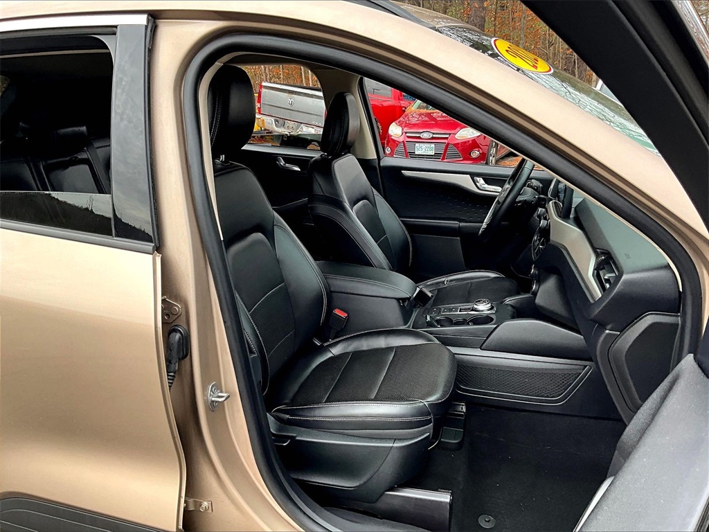 2020 Ford Escape SEL - Photo 11