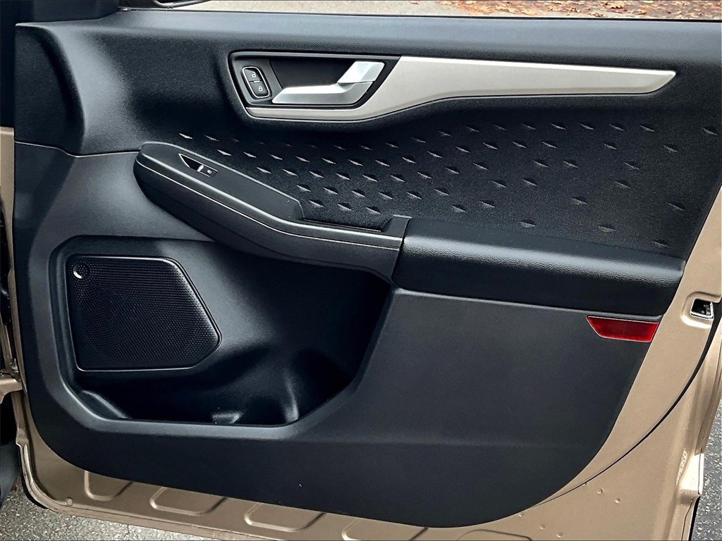 2020 Ford Escape SEL - Photo 12