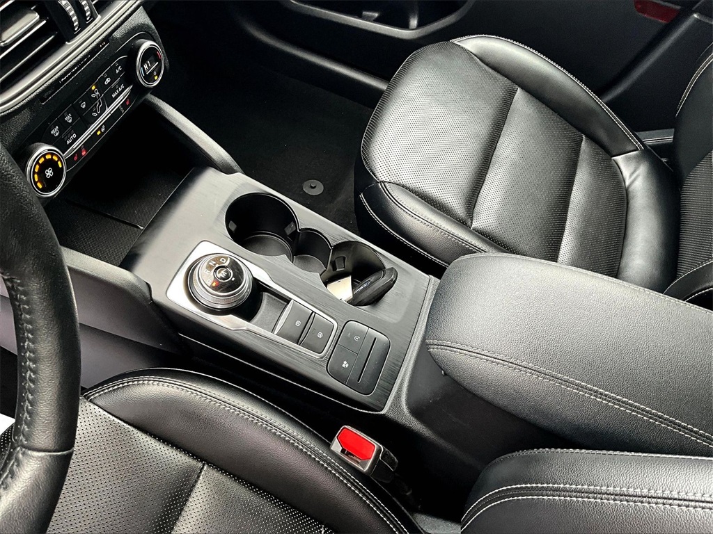 2020 Ford Escape SEL - Photo 20