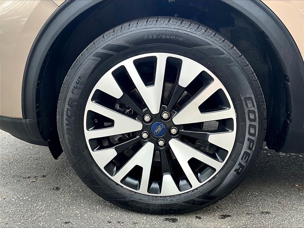 2020 Ford Escape SEL - Photo 7