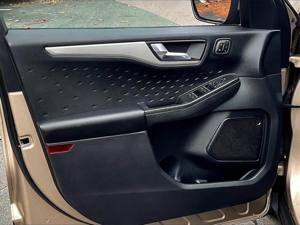 2020 Ford Escape SEL - Photo 9