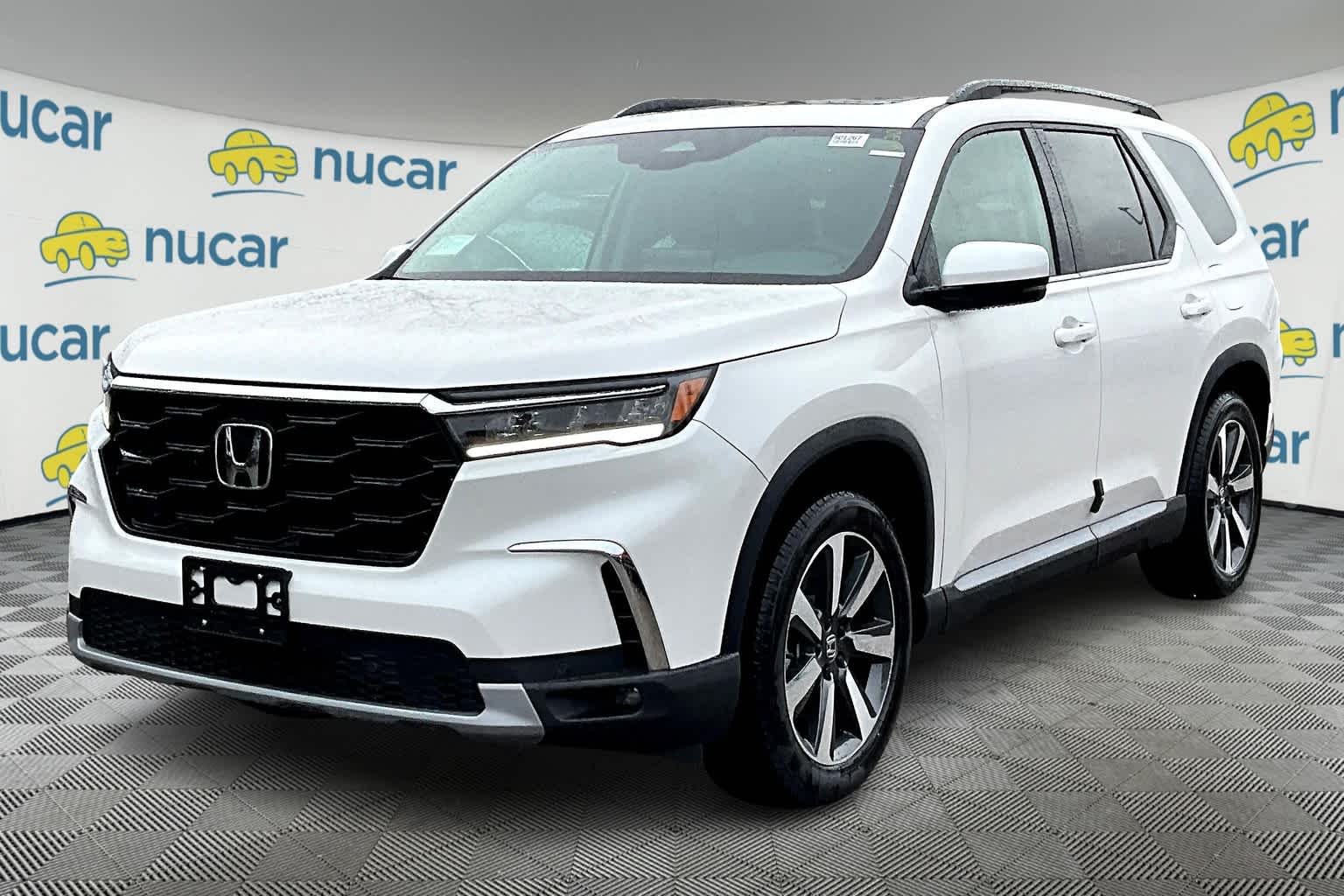 2025 Honda Pilot Touring - Photo 4