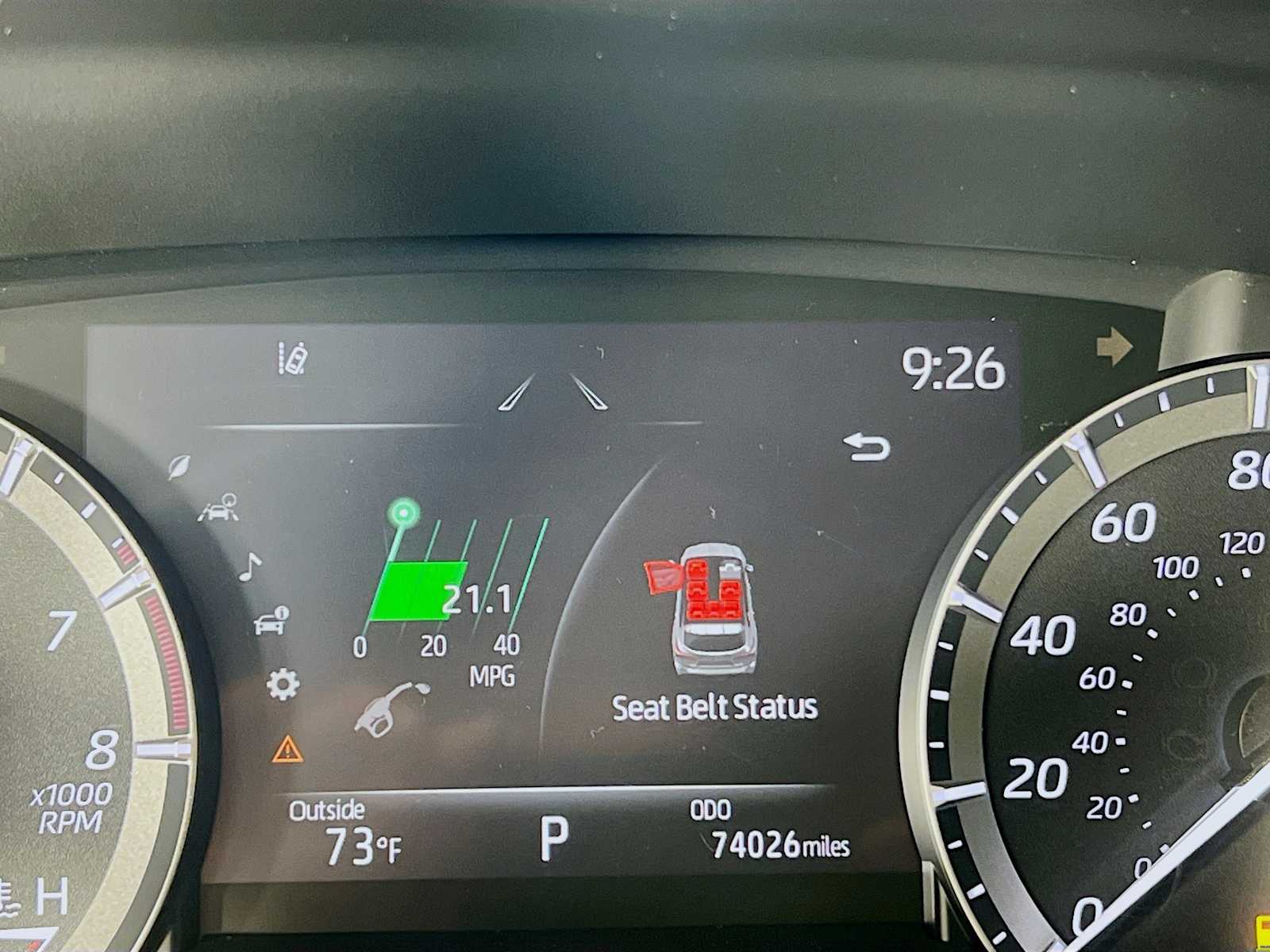 2021 Toyota Highlander XLE - Photo 12