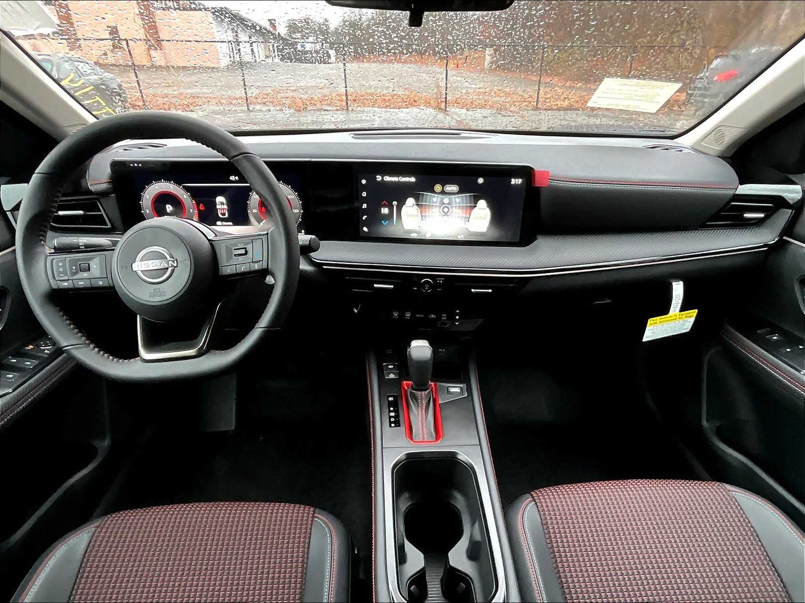 2025 Nissan Kicks SR - Photo 11
