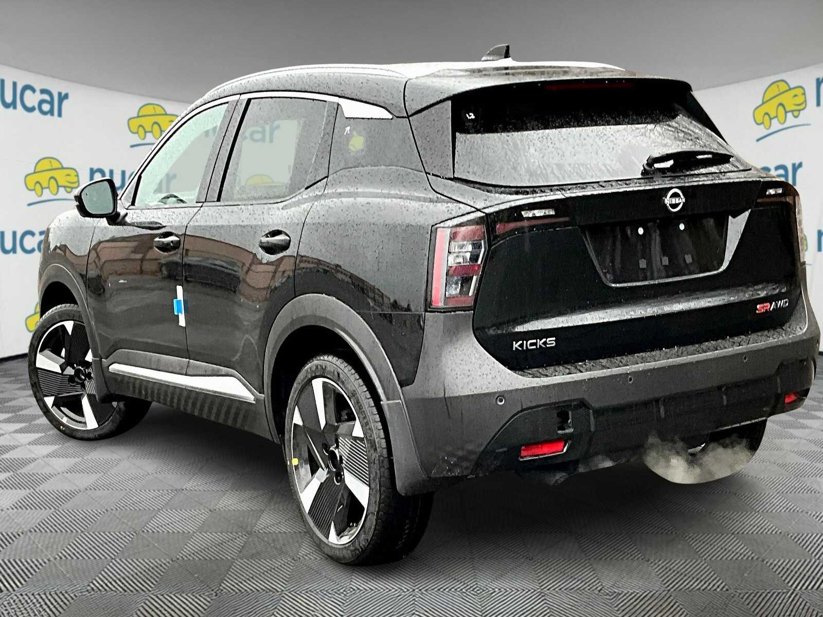 2025 Nissan Kicks SR - Photo 4