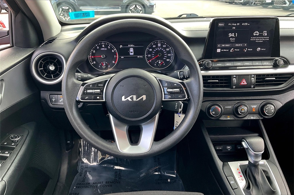 2023 Kia Forte LXS - Photo 16