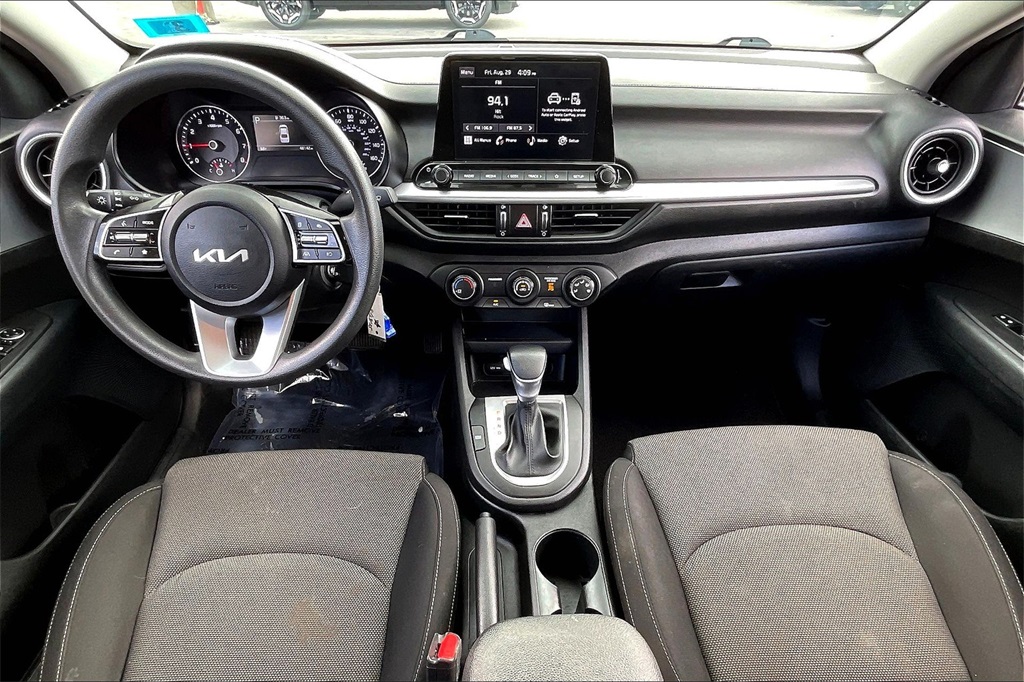 2023 Kia Forte LXS - Photo 20