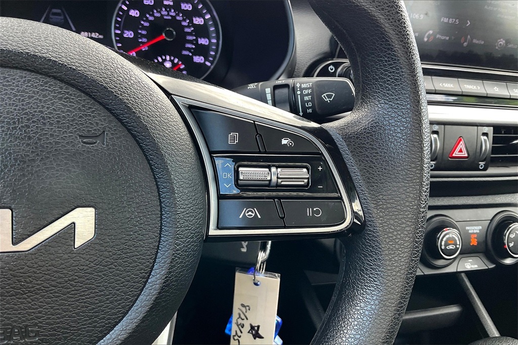 2023 Kia Forte LXS - Photo 22