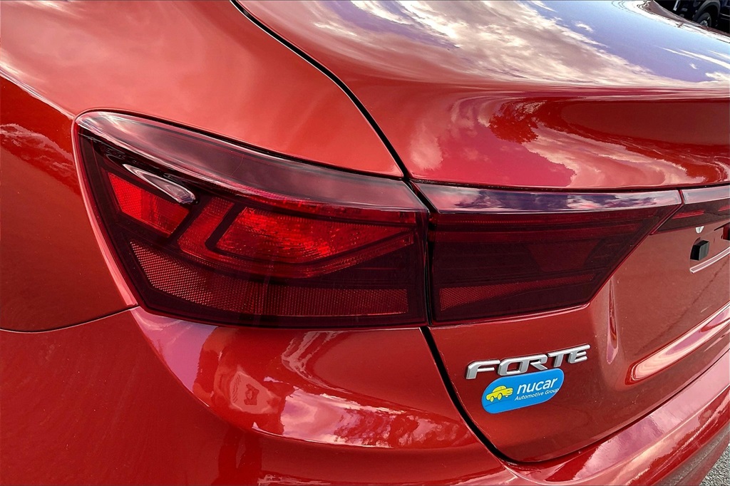 2023 Kia Forte LXS - Photo 29