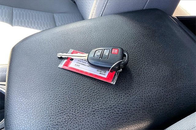 2019 Toyota Tacoma SR5 - Photo 11