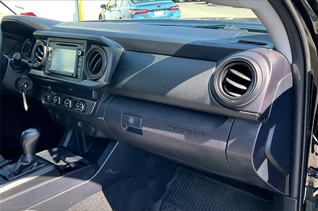 2019 Toyota Tacoma SR5 - Photo 17