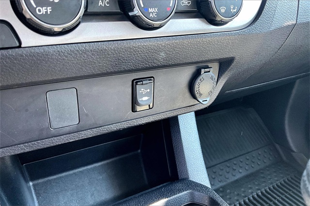 2019 Toyota Tacoma SR5 - Photo 28