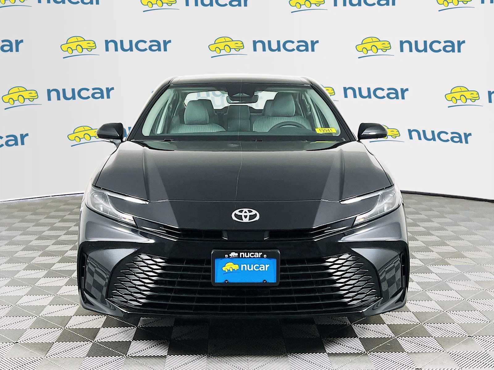 2025 Toyota Camry LE - Photo 2